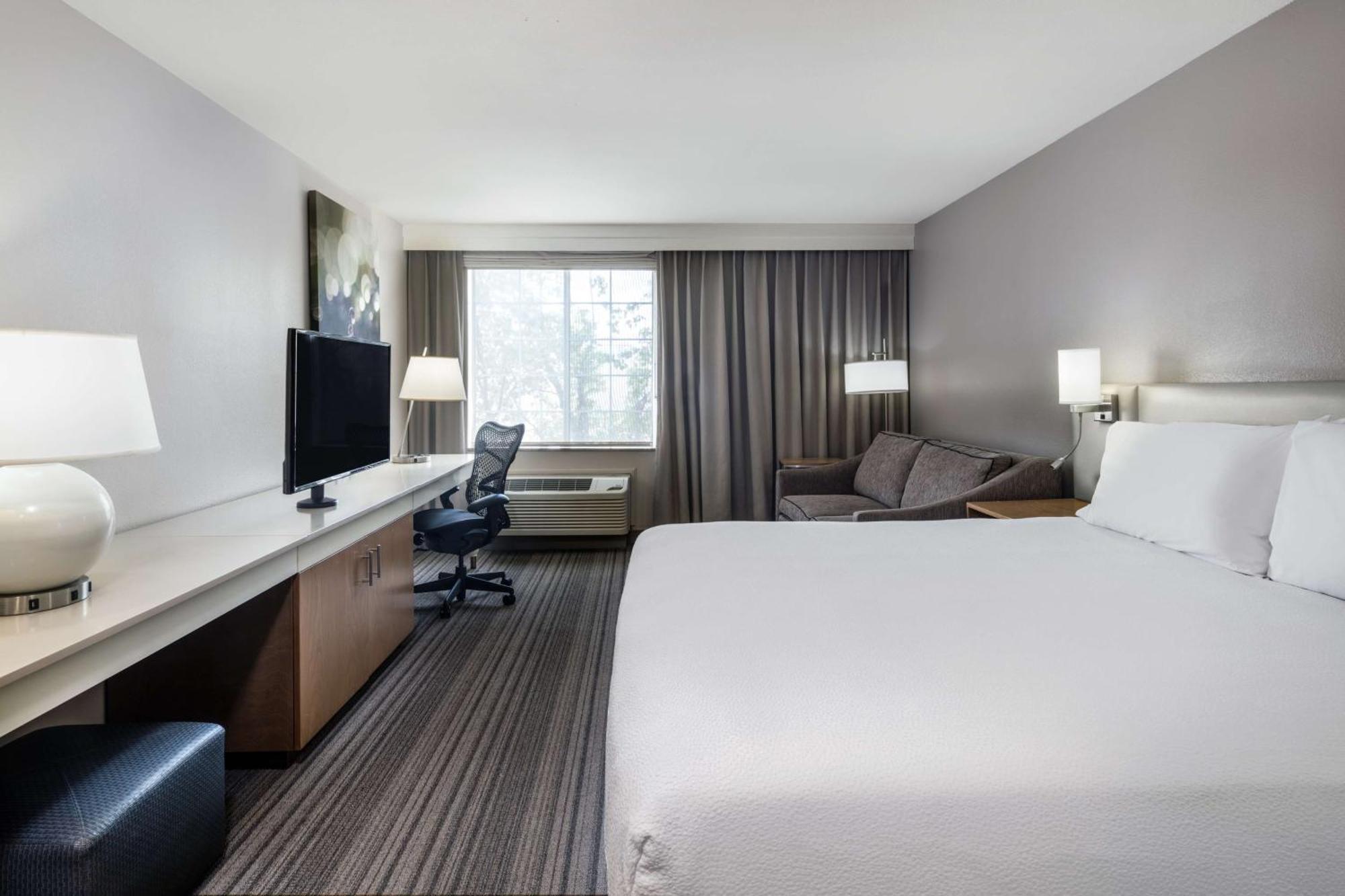 Hilton Garden Inn Бейкерсфилд Экстерьер фото