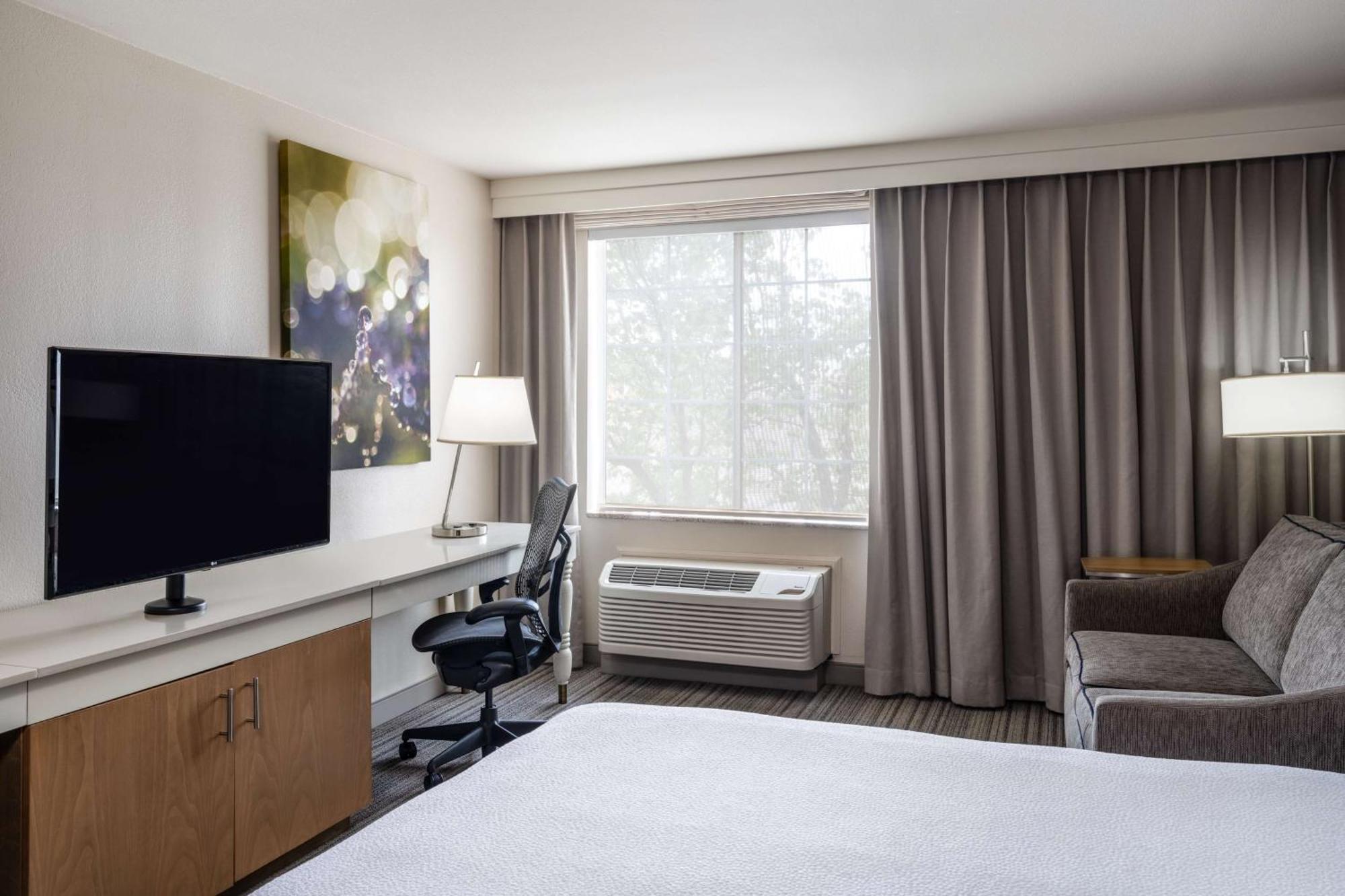 Hilton Garden Inn Бейкерсфилд Экстерьер фото